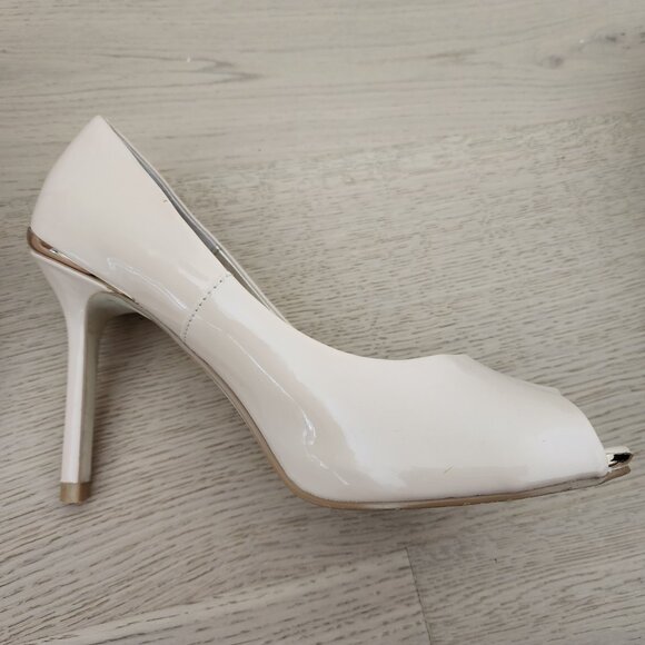 RW&Co patent heels size 7 - Picture 6 of 16